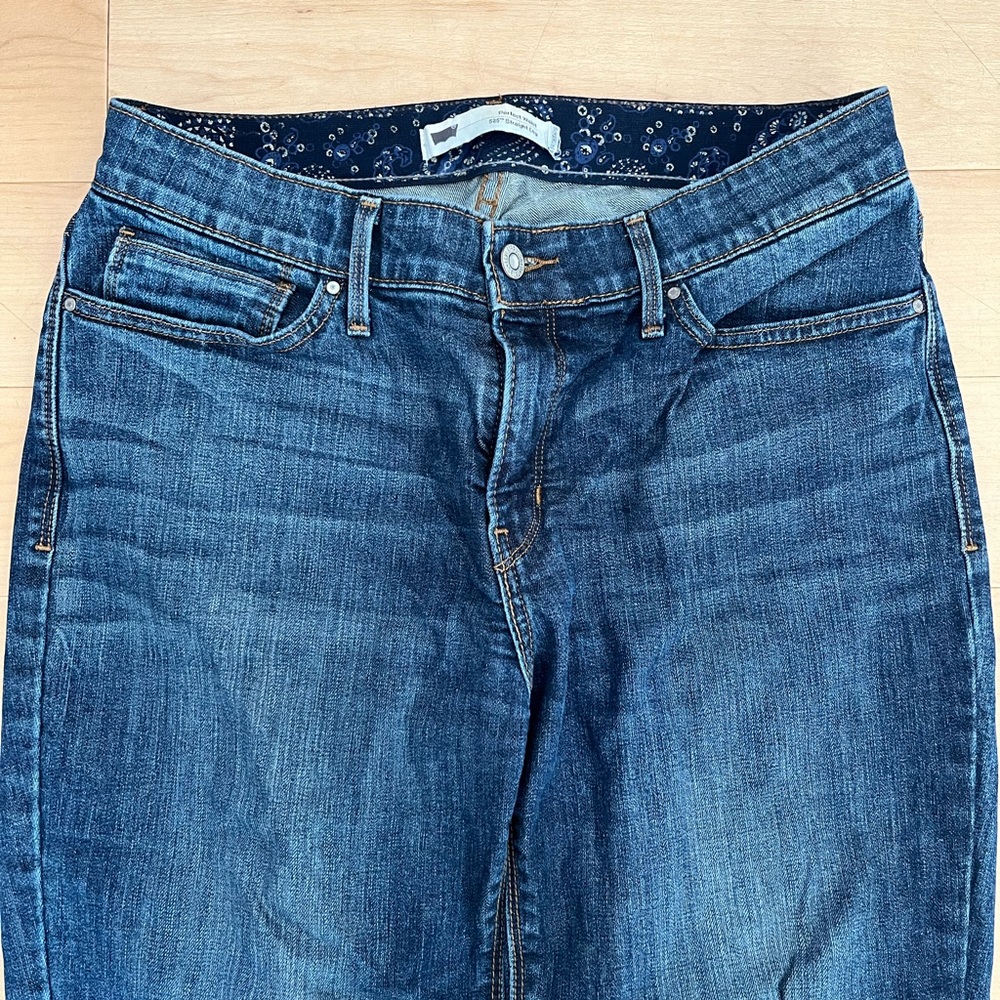 Women’s Levi’s 525 Straight Leg - Picture 7 of 15